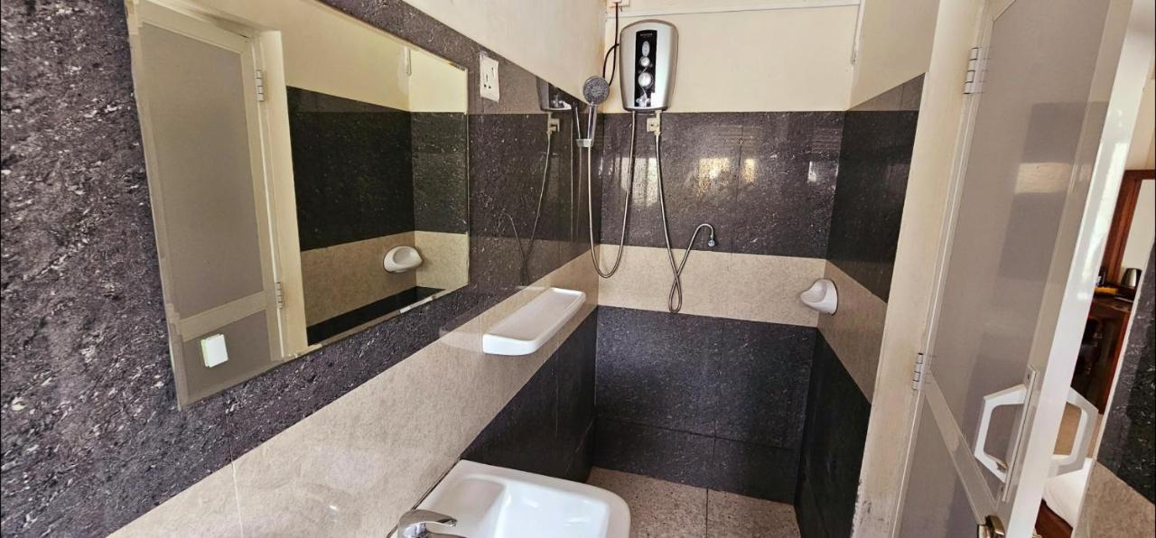 The Lion Pub & Hotel Dehiwala-Mount Lavinia Εξωτερικό φωτογραφία